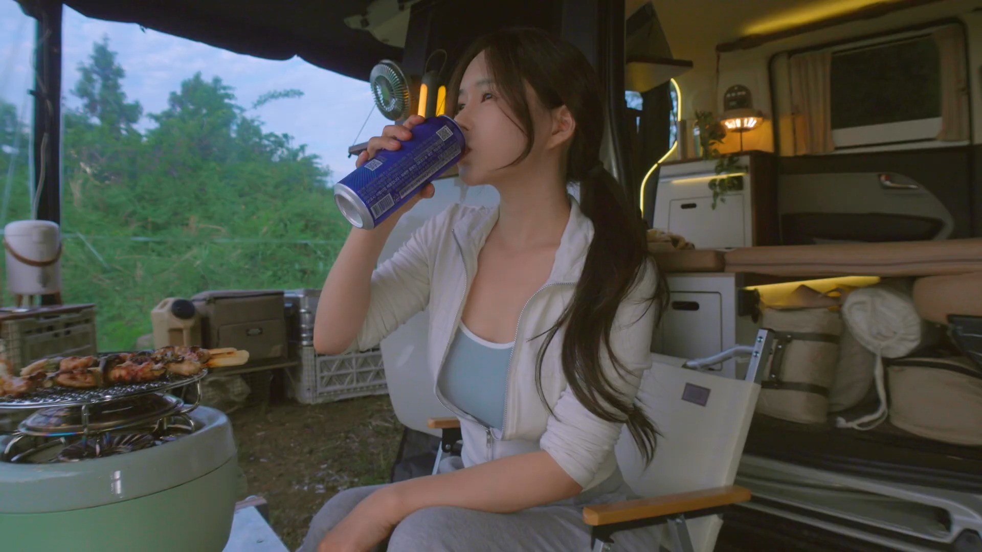 中国人民银行定于7月25日发行大运河金银纪念币一套